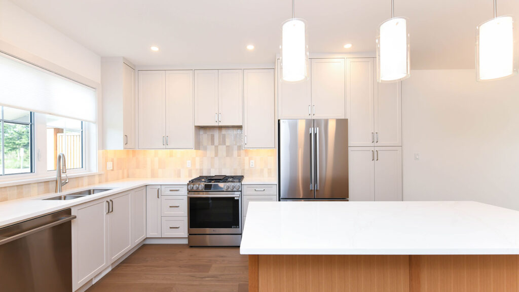 695 Westminster kitchen